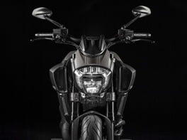 Новый мотоцикл Ducati Diavel Titanium 2015