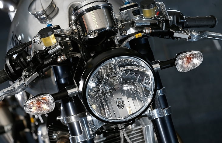 Британский моц Norton Domiracer