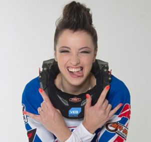 Мотогонщица Анастасия Нифонтова 